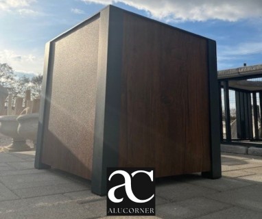 Alumínium váza betéttel